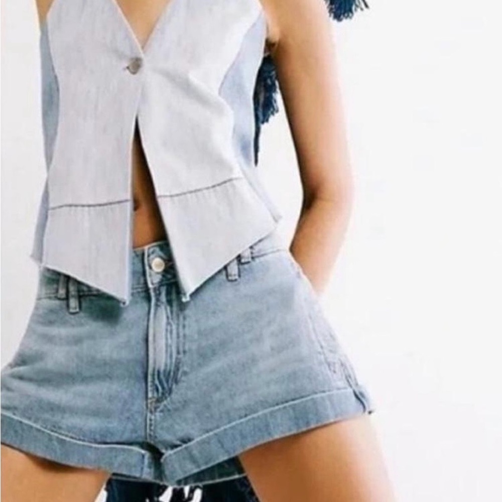 47. NWT! Free People | WE THE FREE LION HEART LOW RISE SHORT | 28 | SOLD OUT!!